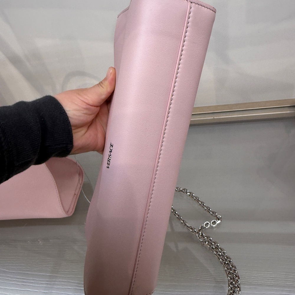 VERSACE 95 Pink Chain Shoulder Bag - Picture 6 of 6